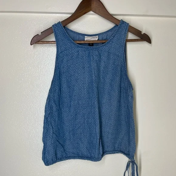 Universal Thread Blue Chambray Print Tank Top - Picture 3 of 10